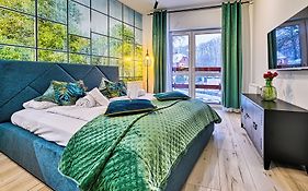 Sun & Snow, Holiday Mountain Residence